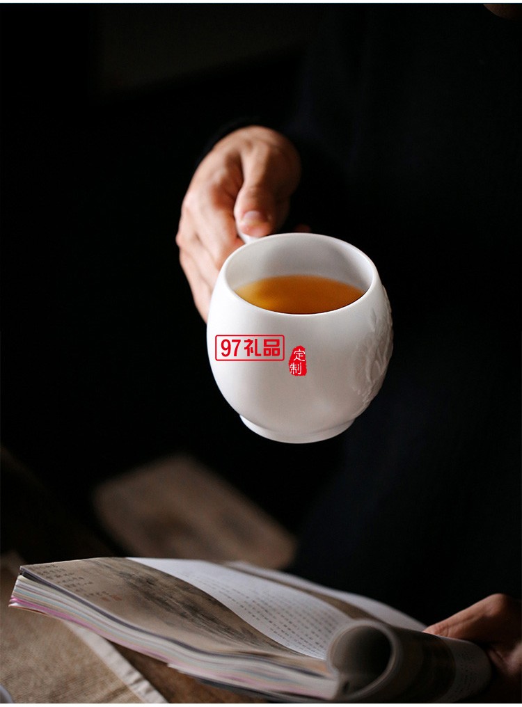 白瓷主人杯創(chuàng)意浮雕茶杯羊脂玉茶具高檔個(gè)人水杯一件logo刻字